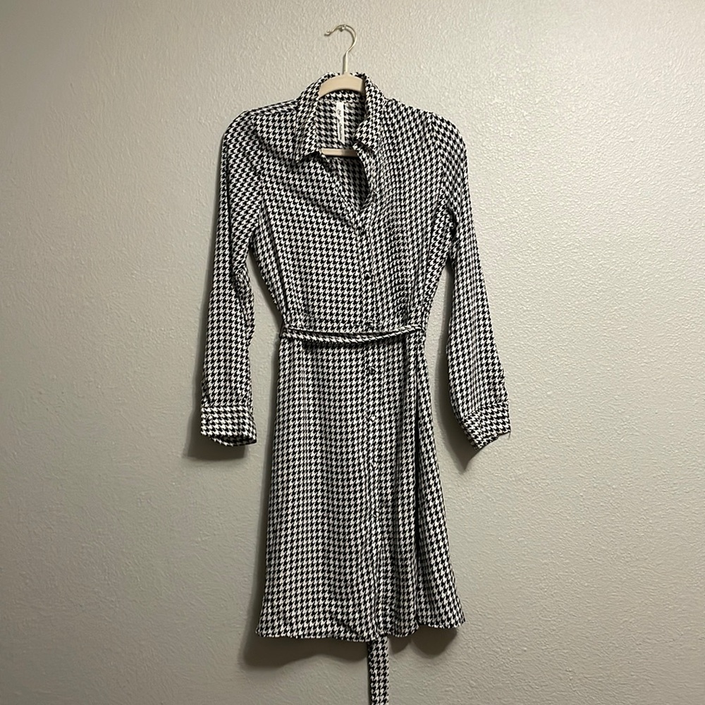 Black and white printed dress